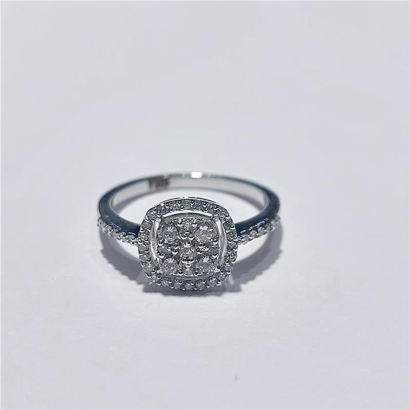 0.54 ct Diamond 18 K White Gold Ring 2.97 gr