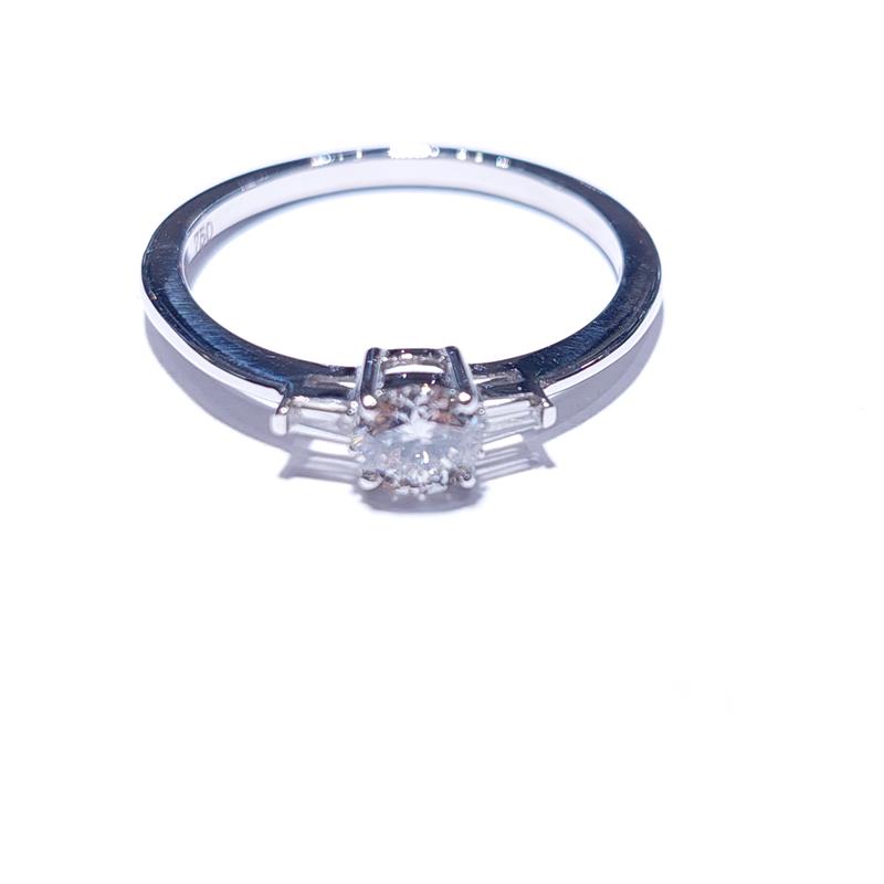 0.50 ct Diamond 18 K White Gold Ring 2.52 gr
