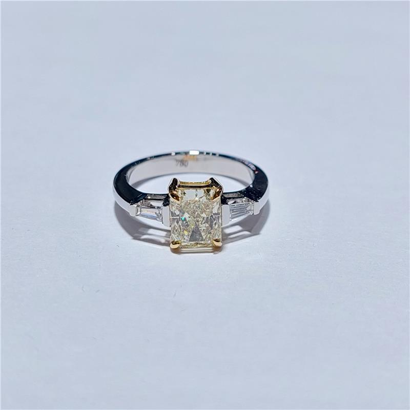 1.67 ct Diamond 18 K Gold Ring 4.33 gr