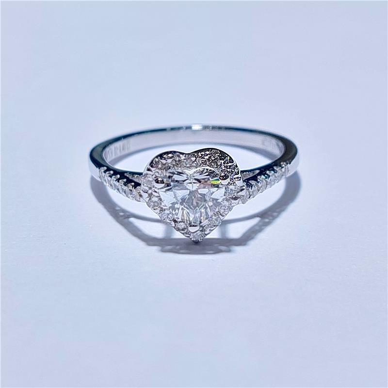 0,90 ct Diamond 18 K White Gold Ring 2,96 gr