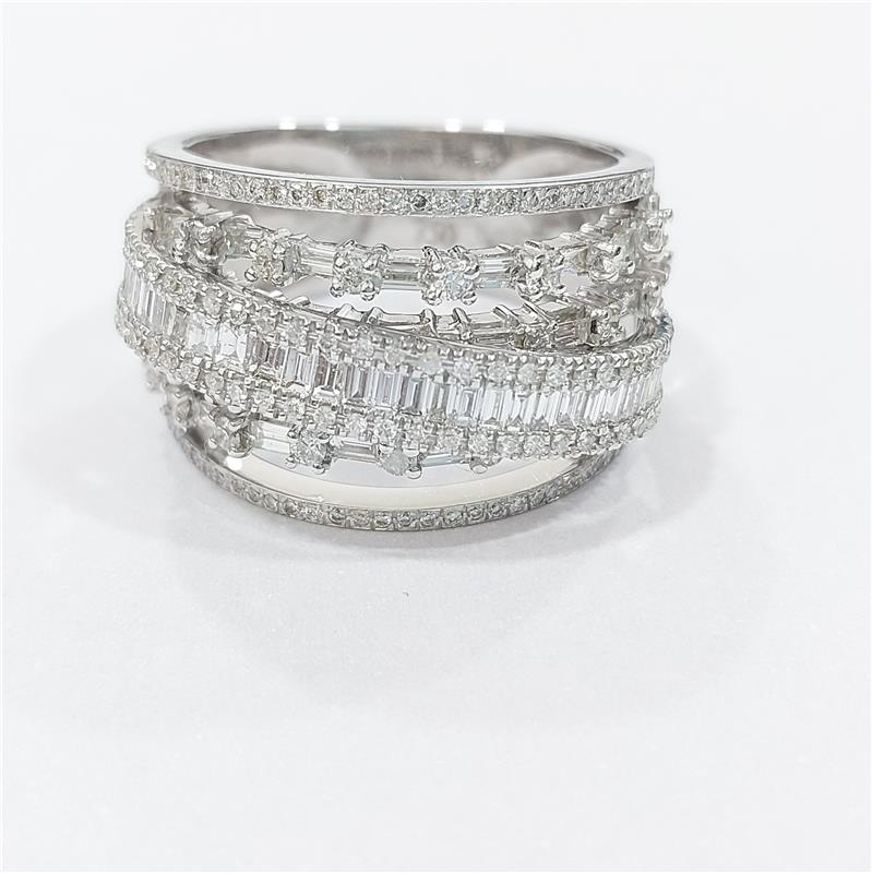 3.20  ct Diamond 18 K White Gold Ring 20.03 gr