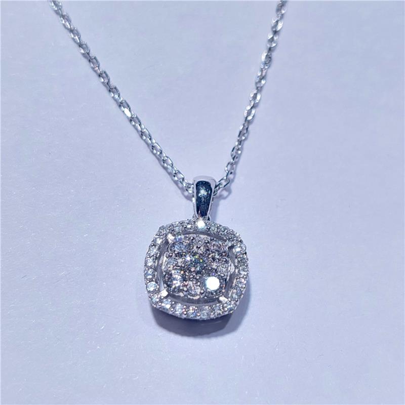0.41 ct Diamond 18 K White Gold Necklace 3.36 gr