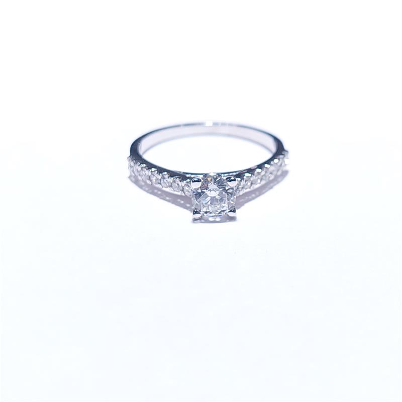 0.83 ct Diamond 18 K White Gold Ring 2.25 gr