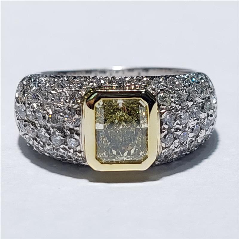 2,51 ct Diamond 18 K Gold Ring 8,68 gr