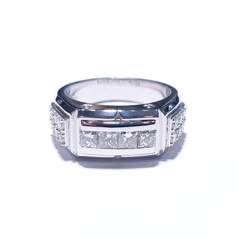 1.44 ct Diamond 18 K White Gold Ring 13.42 gr
