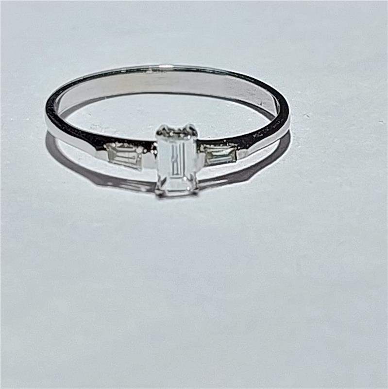 0.21 ct Diamond 18 K White Gold Ring 1.24 gr